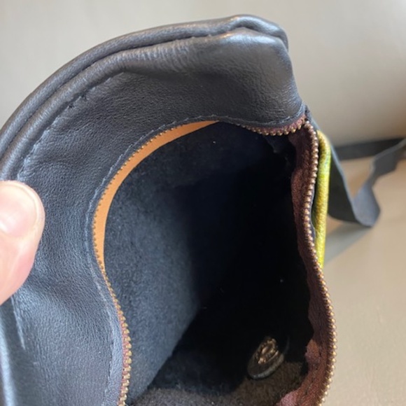 Small crossbody bag purse rare with painted parrots multicolour w/shoulder strap - Picture 11 of 11